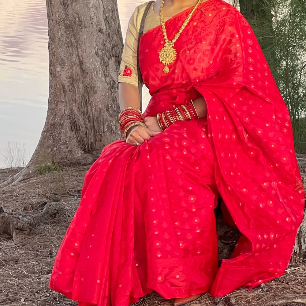 Red saree - Picture 4 of 4
